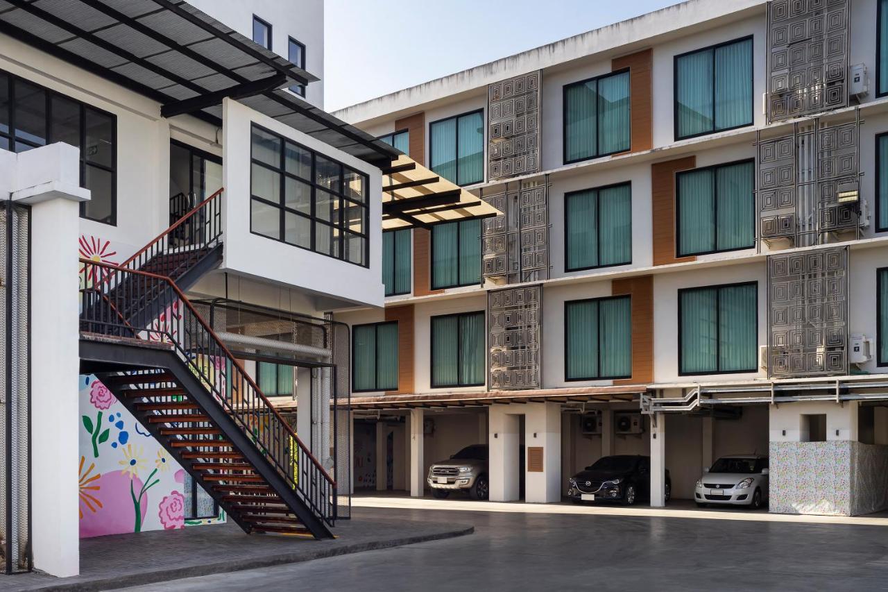 Darley Hotel Chiangmai Чиангмай Экстерьер фото